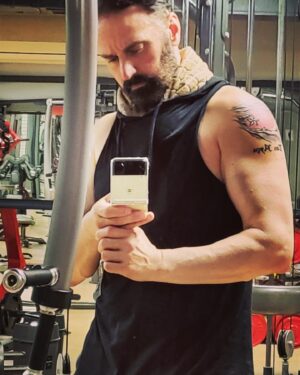 Ayça Mutlugil Instagram - Aferin benim yerime de spor yap 🤪 @tanererturkler