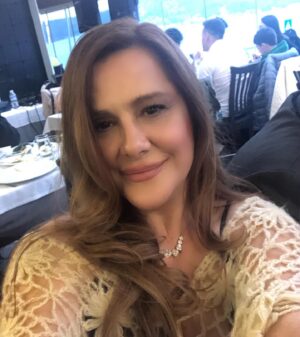 Ayça Mutlugil Instagram - Çok güzel bir geceden🌟