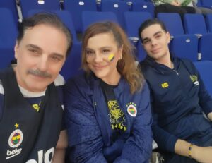 Ayça Mutlugil Instagram - 💛💙