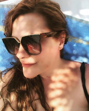 Ayça Mutlugil Instagram - Huzur 🙌🌺 🌊
