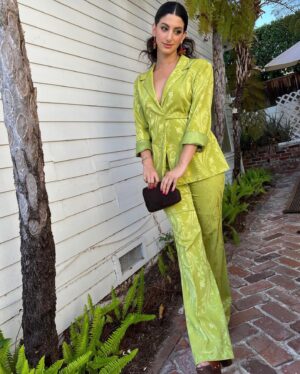 Ayden Mayeri Instagram - 🌿premiering now - this glorious suit i thrifted at a flea market in Tuscany while shooting Spin Me Round🕺🏻

🤍makeup: @allanface 
🤍hair: @matthewstylist
🐅 earrings: NinaFelice

#spinmeround #thrifting #vintage #slowfashion