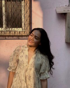 Actress Ayesha Kaduskar HD Instagram Photos and Wallpapers March 2024