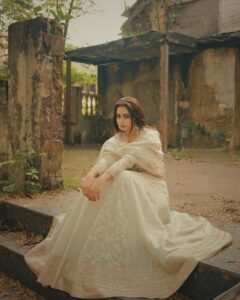 Actress Ayesha Khan HD Instagram Photos and Wallpapers July 2024