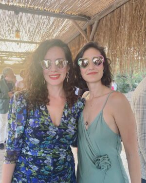 Ayfer Dönmez Instagram - All you need is love.. 🎵💙