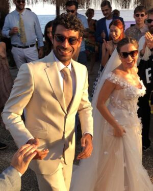 Ayfer Dönmez Instagram - All you need is love.. 🎵💙