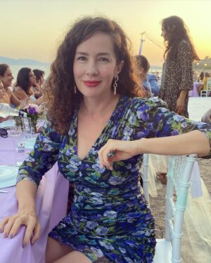 Ayfer Dönmez Instagram - All you need is love.. 🎵💙