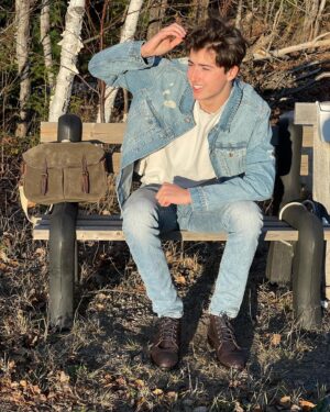 Aymeric Jett Montaz Instagram - Upgrading my style with @brunosartisans bags:) big thanks to @hockerty.men for my handcrafted boots❤️ @bleudechauffe