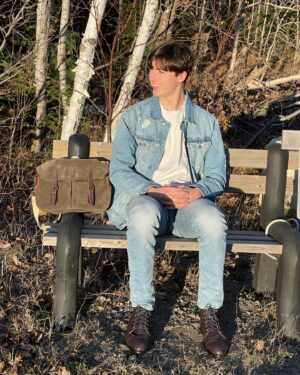 Aymeric Jett Montaz Instagram - Upgrading my style with @brunosartisans bags:) big thanks to @hockerty.men for my handcrafted boots❤️ @bleudechauffe