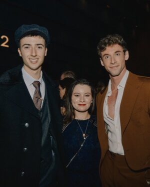 Aymeric Jett Montaz Instagram - What a great night this was🥰 It was great uniting with the cast of Anne With AN E after many years apart ❤️❤️

Thank you so much to 
@lechateaukaranta for the peaky blinders inspired outfit and thank you to @magillhats for styling the hat 🤘🤘