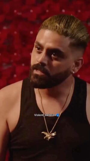Ayoub Abounnasr Instagram - شعيبة
ليومة الحلقة الثالثة على @2mtv 

@oussama_bastaoui @fatineyoussoufi @daniyoussouf @popkornproduction 

#acteur #serie #fom_sba3 #happy #réel #instagram