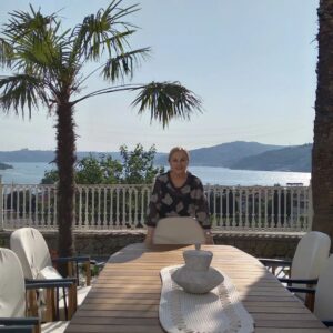 Ayşen İnci Instagram - Üvey Anne setinden.Özleyeceğim