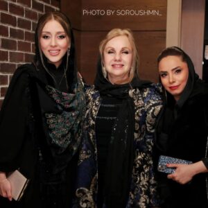 Ayşen İnci Instagram - Elif Erol ve yapımcımız Sara ile.