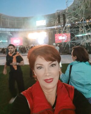 Ayşenur Yazıcı Instagram - @kudaibergenov.dimash  yaş günü  kutlu olsun uzaylı çocuk 🥰