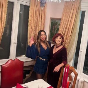 Ayşenur Yazıcı Instagram - @_dreamansion_  Büyükada bir konak! Ama nasıl tarihi güzellikler içinde anlatamam. Doğumgünü daveti olmasaydı keşfedemeyecektim. Odaları, yemekleri, manzarası huzuru efsane. 
@pinarsimon @zeynep_kasimlioglu @ipekkirpiklerim ve nice dostla çok güzel bir gün geçirdik. Yılbaşı için de rezervasyon yapıyormuş... Mutlaka sayfasına göz atın, burası bir huzur cennet parçası 
@gul.sen34 @canylmaz_sebnem
