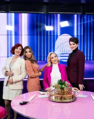 Ayşenur Yazıcı Instagram - Bu akşam 03.03.2024 Pazar saat 21 de https://www.ekoturk.com/canli-yayin/ ekotürk'te canlı yayında izleyebilirsiniz. @ozlemesraada @didemtaslan ve ben ne güzel geçmişi ve şimdiyi konuştuk 
@ekoturktv