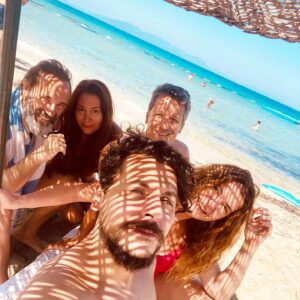 Aysun Metiner Instagram - Çillerim ve arkadaşlarım ☀️🥳 📷 by @galipaksular