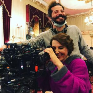 Ayten Soykök Instagram - Değişmeyen set repliklerinden…Fonu boşaltın…🤩