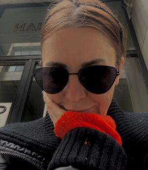 Ayten Soykök Instagram - Güle güle  yaz🫠
