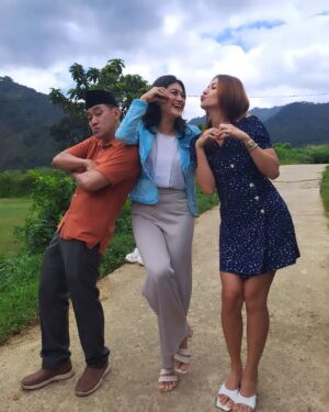 Ayu Inten Instagram - Fresh! 4 April 2024 pk. 10.00wib @sctv 🩵

Kalian wajib Tag kita pas nonton yaah..sampai jumpa besok!
@allaboutscreenplayprod @ftvsctv.terbaru_ @ftvscreenplayproductions
#ftvngetop #ftvsctv #ftvpagi #ftvscreenplayproductions #sctv #ftvfresh