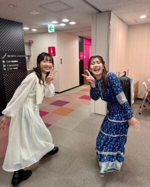 Ayumi Shigemori Instagram - ⭐︎
『ぽかぽか』をご覧いただき、ありがとうございました♡

#フジテレビ#ぽかぽか

#速水けんたろう#けんたろうお兄さん
#小野あつこ#あつこお姉さん

#ヘアメイク#渡部亜由美
#スタイリスト#池ヶ谷ひろ子