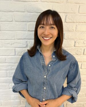Ayumi Shigemori Instagram - ︎⭐︎
ボブにしよう！と決めて美容院へ。
美容師さんに「鎖骨くらいがgood！」と勧められ、思っていたより長めですが、かなりスッキリして軽〜くなりました☺️

#夏になる前に#ヘアカット#ボブ#ではないけど#夏仕様#イメチェン#家族からは#あんまり変化がないと言われましたが#気に入っています😊