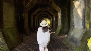 Ayumi Shigemori Instagram - ⭐︎

自然豊かな森の中🌳

#八角トンネル#熊本
