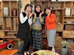 Ayumi Shigemori Instagram - ⭐︎

【レディGO!Projectプラス】
『私のレディGO!』に出演させていただきました。
歌のお姉さん時代〜子育ての話など、お話しています。

⇩こちらからご覧いただけます😊
https://youtu.be/Ly599UII9ms?si=y-W8nEwSYIFAHA6Y

#レディGO！プロジェクトプラス
#東京都#働くママ#応援
#キャリアコンサルタント#上田晶美 さん
#フリーアナウンサー#小林美紀 さん
#素敵な女性#お世話になりました☺️
