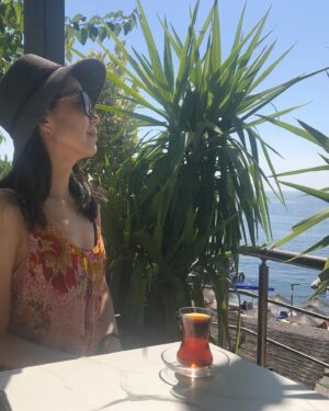 Ayumi Takano Instagram - Yaz bitiyor…bitmesinnnnn😭
夏が終わっちゃうー😭近所の島に日帰りで夏を惜しんで来ました。もう一回くらい海で泳ぎたいなー。