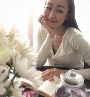 Ayumi Takano Instagram - #sunday … 🌸
#pazarkeyfi #bitkiçayı #herbtea #bluemarrow