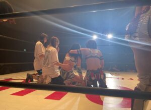 Azumi Instagram - ・
カメラマンさんの邪魔をしない🤦‍♀️

#STARDOM #スターダム
#QQファン