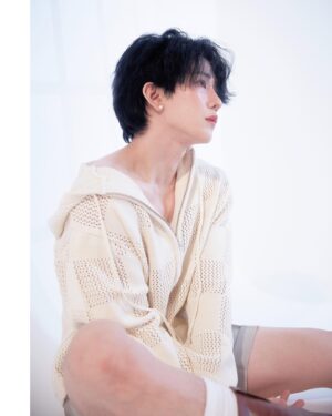 B Joo Instagram - 😇👼
.
.
.
Photo @jeong_yunseong90 
Make up @jinhazzy 
Hair @naraehong 
Stylist @ons.ing