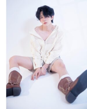 B Joo Instagram - 😇👼
.
.
.
Photo @jeong_yunseong90 
Make up @jinhazzy 
Hair @naraehong 
Stylist @ons.ing