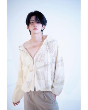 B Joo Instagram - 😇👼
.
.
.
Photo @jeong_yunseong90 
Make up @jinhazzy 
Hair @naraehong 
Stylist @ons.ing