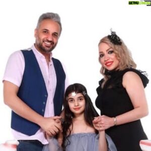 Babak Zarrin Instagram - امروز ۹ دی تولد بیتا جانم هستش 
چقد زود داری بزرگ میشه بیتای بابا
دوست دارم تا همیشه 🌹❤️

#بابک_زرین #بیتازرین#تولد