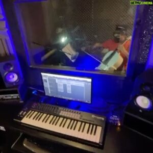 Babak Zarrin Instagram - افرا هم تمام شد...
باید تشکر کنم از دوستان نوازنده ای که در این پروژه من رو یاری دادن تا موسیقی ها زیباتر به گوش شما عزیزان برسه.این ویدیو ها گوشه ای از زحمات این دوستان است.
لطفا ورق بزنید.

ضبط موسیقی سریال افرا
@afra.serial 
موسیقی : بابک زرین
@babakzarrin_official 
دستیار : 
حامدحسینی
@hamedhosseinik 
نوازندگان :
ویولن : علی جعفری پویان (سولیست)
@alijafaripouyan 
تینا جامه گرمی 
@tinajamegarmi 
علیرضا چهره قانی
@alirezachehrehghani 
ویولنسل : مهرداد عالمی ( سولیست )
@mehrdadalemi 
عود : امیرمهدی مقدم
@amirmehdimoghadam 
ترومپت : حسن فراهانی
@hassanfarahani 
پیانو : بابک زرین
@babakzarrin_official 
ضبط موسیقی: استودیو تم
مازیار مرتاضیه
@maziarmortazieh 
فرزان روزبهانی
باتشکر از  بهتاش زرین و بهنام زرین
@behtashzarrinmusic 
@behnamzarrinmusic