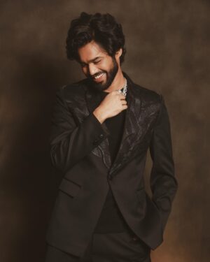 Babil Khan Instagram - Black was never orange. 

Outfit: @rimzimdaduofficial
Jewellery: @dripproject.co
Sunglasses: @ysl
Styled by @thetyagiakshay 
#TeamTyagi @lifestylebee_
@riddhiijainn_ 
Shot by @pauldavidmartinofficial
Hair by @swapnildiwakar_hair
Make up by @st.ephen1374