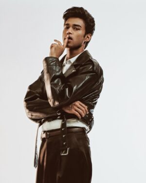 Babil Khan Instagram - Liquid god, thunder dog. 

Jacket- @philipppleinofficial 
Shoes- @shutiqofficial 
Makeup & hair - @st.ephen1374 
Styled by - @who_wore_what_when
Photography - @harneshjoshi