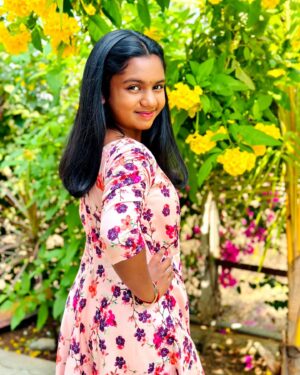Baby Kaavya Instagram - Cute vibes only🥰
.
👗@infinity_designer_boutique 
.
.
#kaavya #kaavyahoney #narmadha #mahanathi #vijaytv