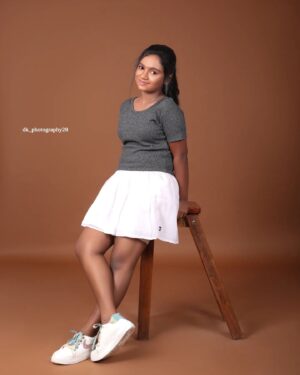 Baby Kaavya Instagram - Dressed to chill
📸@dk_photography28
💄@_chitras_makeup_artist_28 
.
.
#kaavya #kaavyahoney #vijaytv #artist #birthday #celebritry #happyme #blessed #instagood #instapost #ootd #photography #12 #kidmodel #modelling #post #like #follow #celebstyle #childartist #fashionshoot #model #instakids