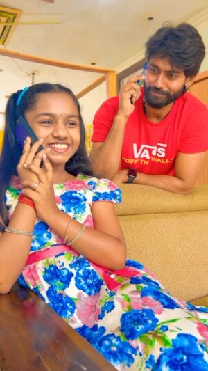 Baby Kaavya Instagram - Nanga FM Radio la irunthu pesrom madam😂😂😂
🎥: @aadhirai_soundararajan 

#mahanadhi #mahanadhiVijayTv #kumaran #mahanadhiKumaran #vijaytvserial #acting #kamurudin #tamilserial #series #emotions #actor #sentiment #scenes #cinema #ilovecinema #love #comedy #fun #funny #funnyvideos #vadivelu #vadivelucomedy