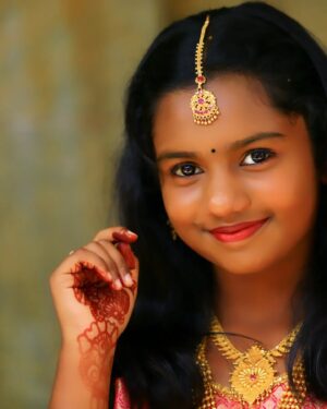 Baby Kaavya Instagram - புன்னகை, இது இலவசமான சிகிச்சை. 

#mahanathi #kaavya #narmadha #vijaytv