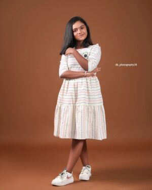Baby Kaavya Instagram - My style changes everyday😍
📸@dk_photography28
💄@_chitras_makeup_artist_28 
.
.
#kaavya #kaavyahoney #vijaytv #artist #birthday #celebritry #happyme #blessed #instagood #instapost #ootd #photography #12 #kidmodel #modelling #post #like #follow #celebstyle #childartist #style #dressing #outfit #changes #love #likeforlikes