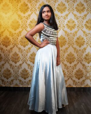 Baby Kaavya Instagram - Strong is the new pretty
.
.
👗@infinity_designer_boutique
📸@mcgstudio8216
💄@getreadybysudha

#kaavya #kaavyahoney #narmadha #vijaytv #serial #like #post #photography #photoshoot #costume #celeb #childartist #movie