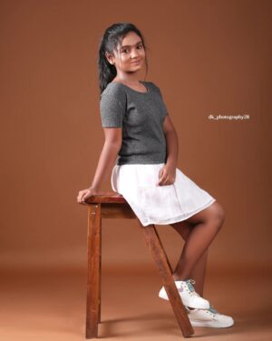 Baby Kaavya Instagram - “I am a confident, strong, and beautiful dusky girl.”
📸@dk_photography28
💄@_chitras_makeup_artist_28 
.
.
#kaavya #kaavyahoney #vijaytv #artist #birthday #celebritry #happyme #blessed #instagood #instapost #ootd #photography #12 #kidmodel #modelling #post #like #follow #celebstyle #childartist #dusky #skin #skintone #lovemyself #confidence