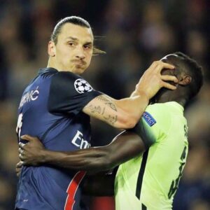 Bacary Sagna Instagram - Pure love 😅 no matter what it takes ...determination !!!!! either to score , either to defend.. Adrenaline must drive you to achieve more #throwback #championsleague #determination #ineedglassesnow😅