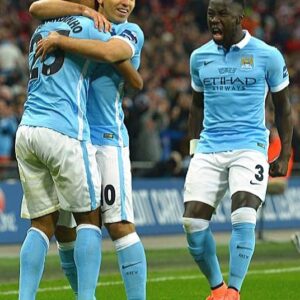 Bacary Sagna Instagram - Hermanito @kunaguero ya sabes todo...🙏🏾 #mancity #legend #Argentina #france #England #premierleague