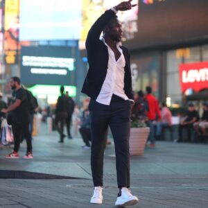 Bacary Sagna Instagram - An Espresso please....😏 📸 @beautifulsoulsinnyc #nyc #fun #throwback