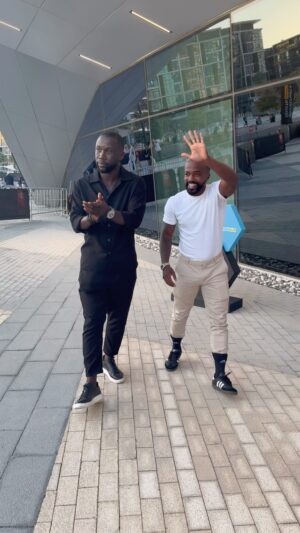 Bacary Sagna Instagram - ⚽️ Jornal da Bola Informa⚽️
Passada de jogador caro atravessa o atlântico e chega até o @therealbac 🇫🇷😂