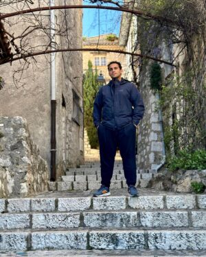 Bacem Anas Romdhani Instagram - Good to be back to St. Paul de Vence in the Côte D’azur for my third visit. Possibly my new French home 😍🇫🇷🏡

#bacemanasromdhani #bacemanasviolin #stpauldevence #france