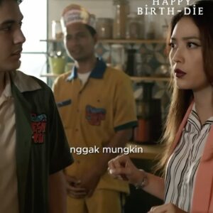 Badriyah Afiff Instagram - Ani tuh suka bingung deh sama kelakuan aneh nya pijar 😩 

slide ke 3 si ani lagi ngayal jadi zaphira nih pasti 😏

Btw kalian udah bisa nonton happy birthday-die, eps 1&2 HARI INI loh via express di @vidiodotcom !!